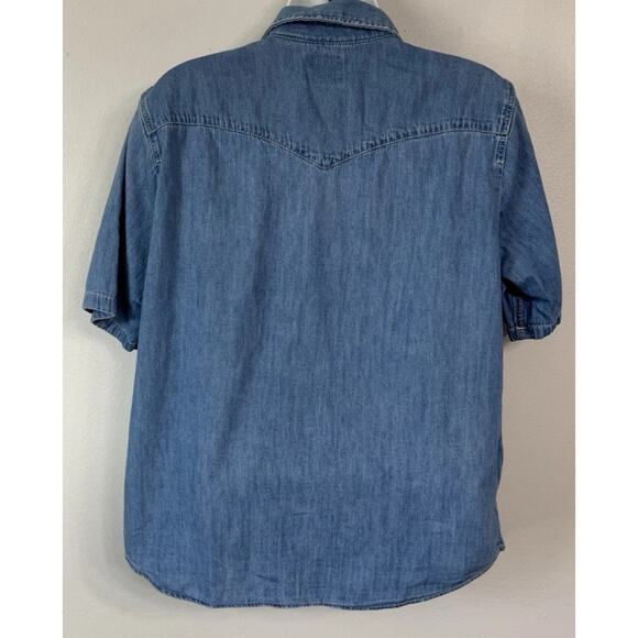 Levi's Shirt Women’s Size XL Blue Chambray Pearl Snap Western Short Sleeve - Picture 4 of 10